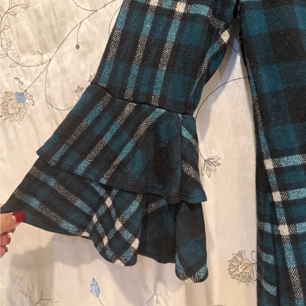 R&K Teal and Black Checkered Top - Picture 4 of 5